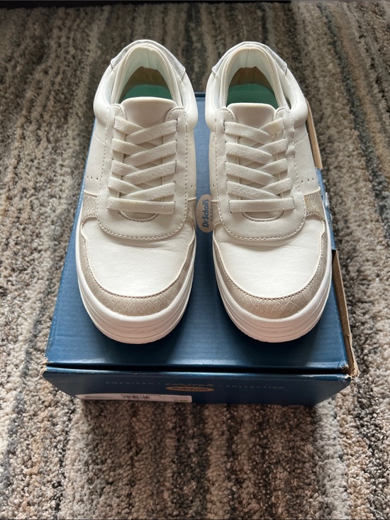 Dr. Scholl's Shoes - Dr. Scholl's Cream & White Women's Platform Low-Top Sneakers